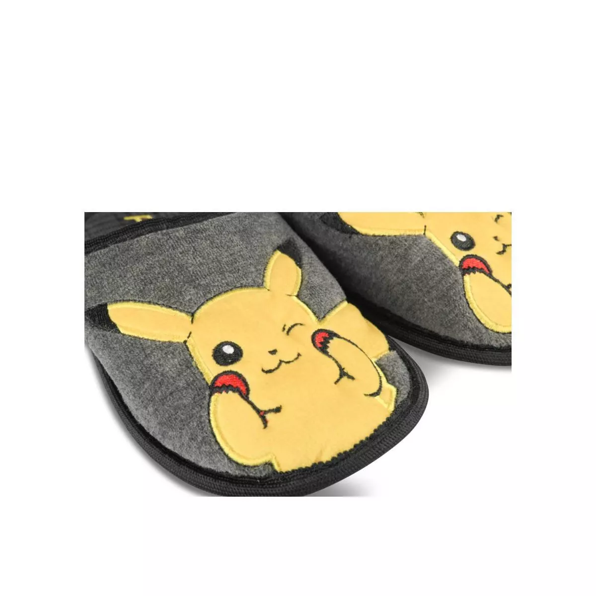 Chaussons garçon GRIS POKEMON