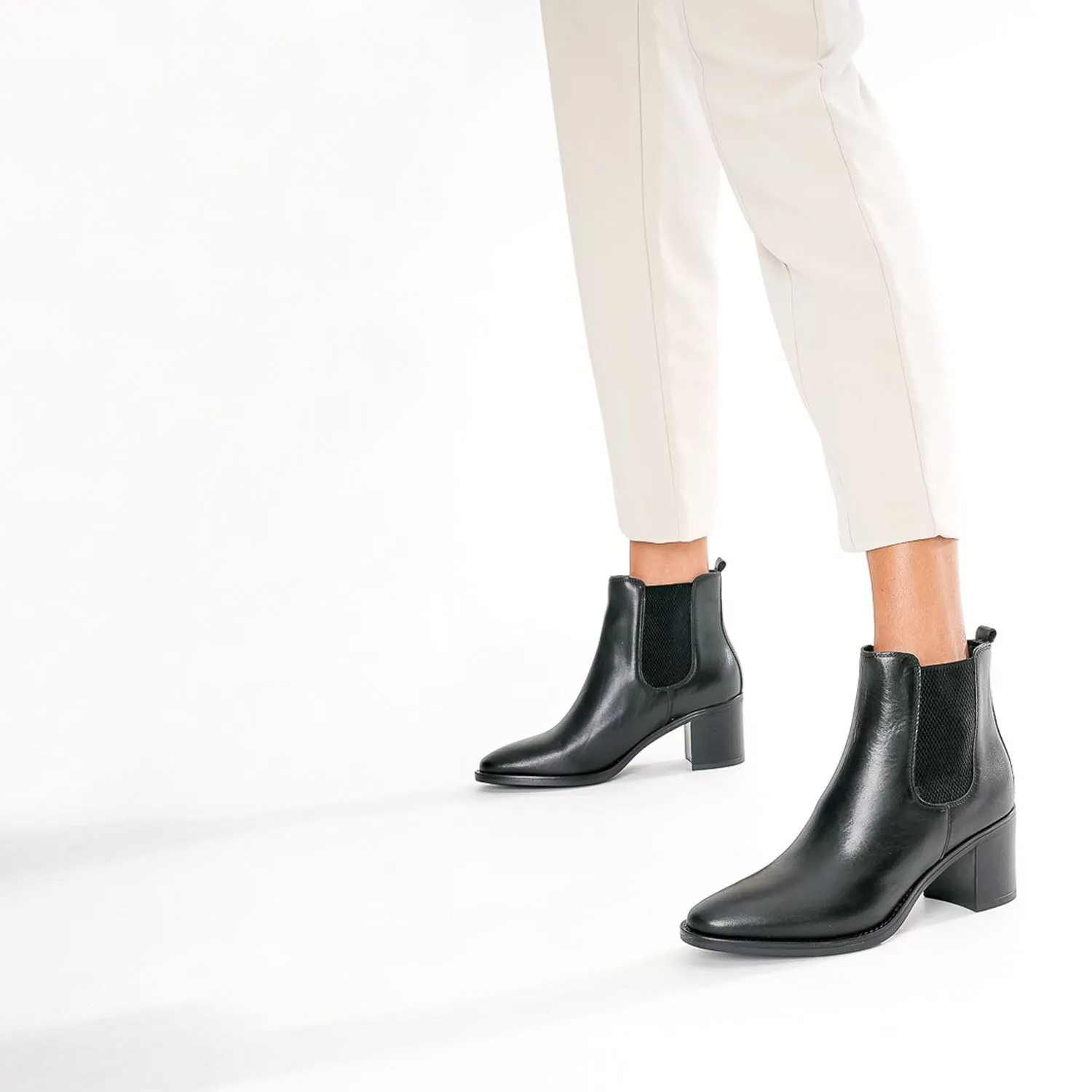 Chelsea boots noir en cuir éco-conçu - Boots / bottines Femme | ERAM