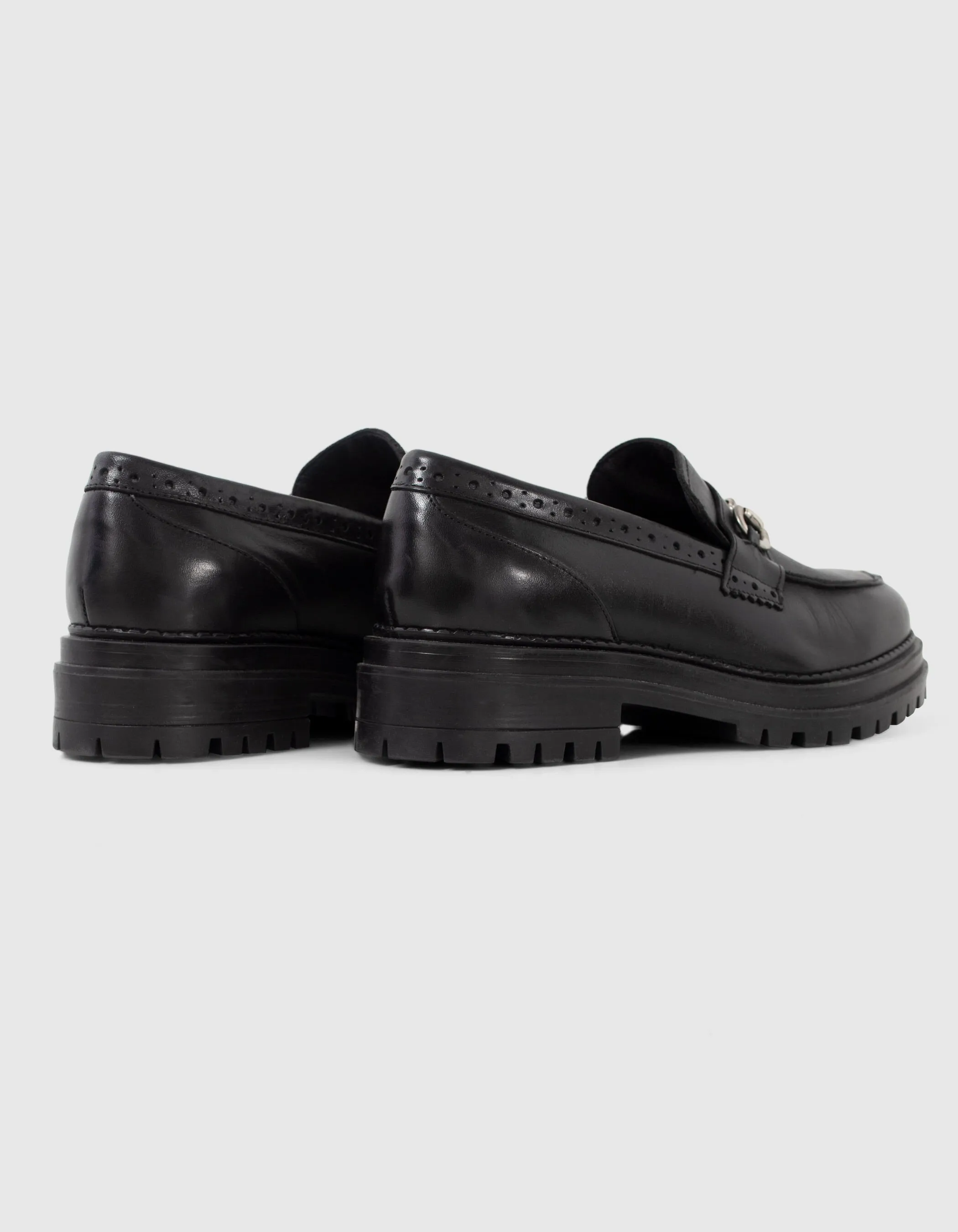 Mocassins noirs cuir semelles crantées Femme