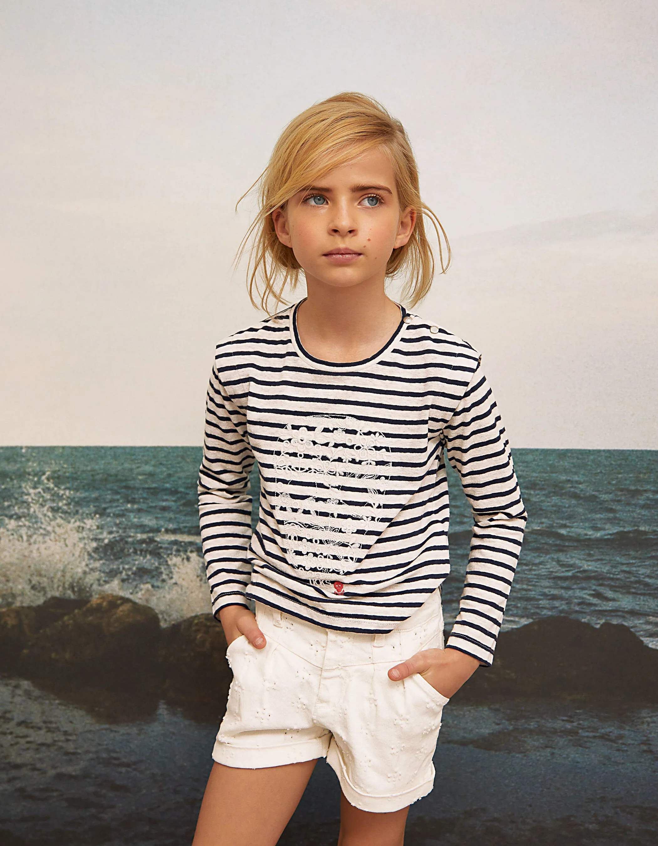 Short en jean blanc cassé usures placées fille