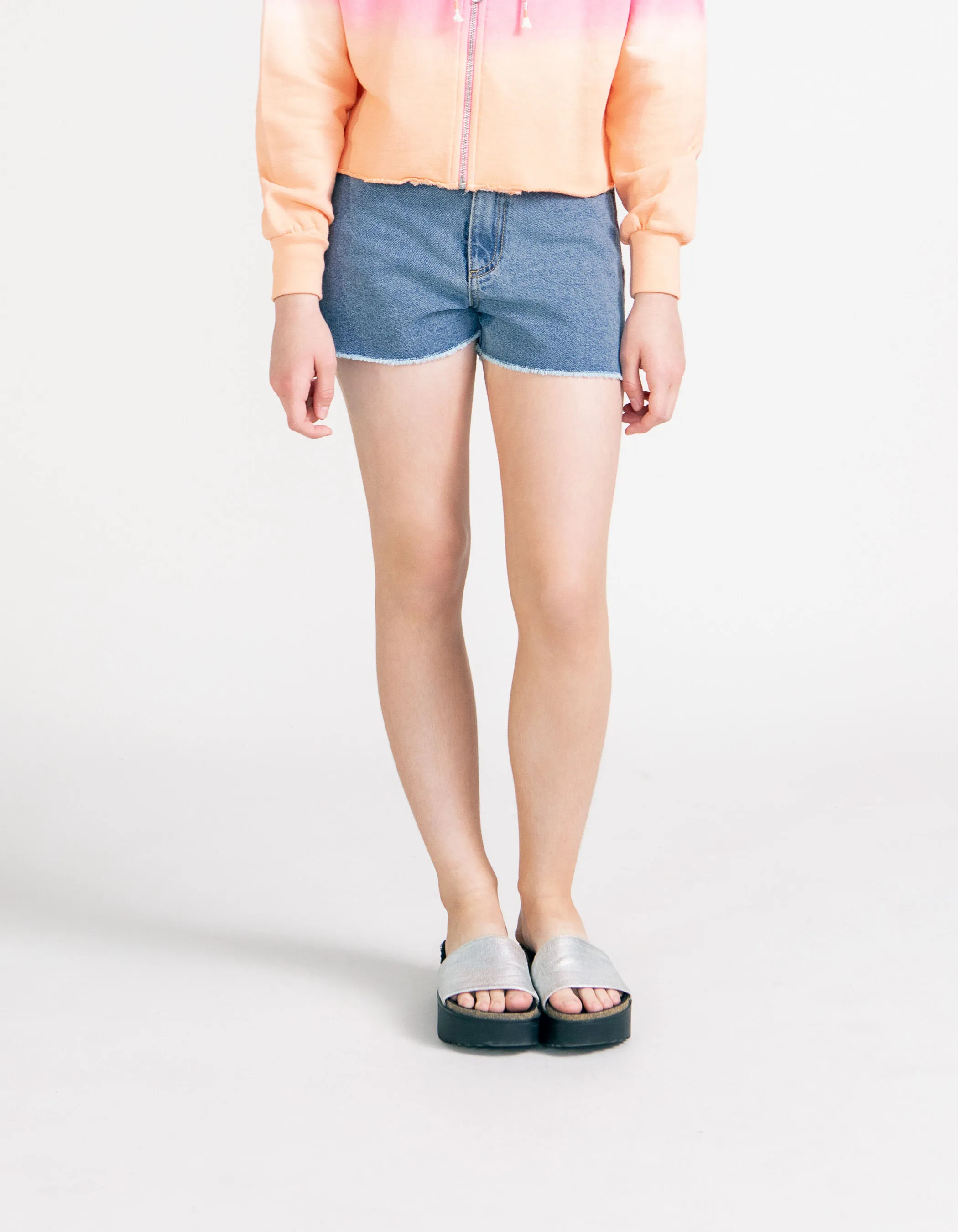 Short en jean bleu waterless détails fils brodés fille